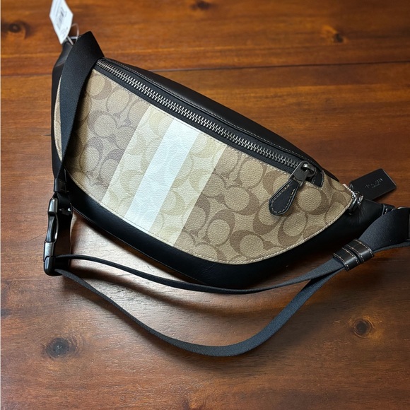 Coach CQ038 Warren Belt Bag Blocked Signature Canvas With Varsity Stripe - Picture 1 of 10